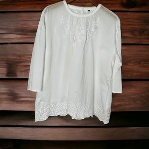 Uniqlo White Peasant Shirt Size Large.NWT